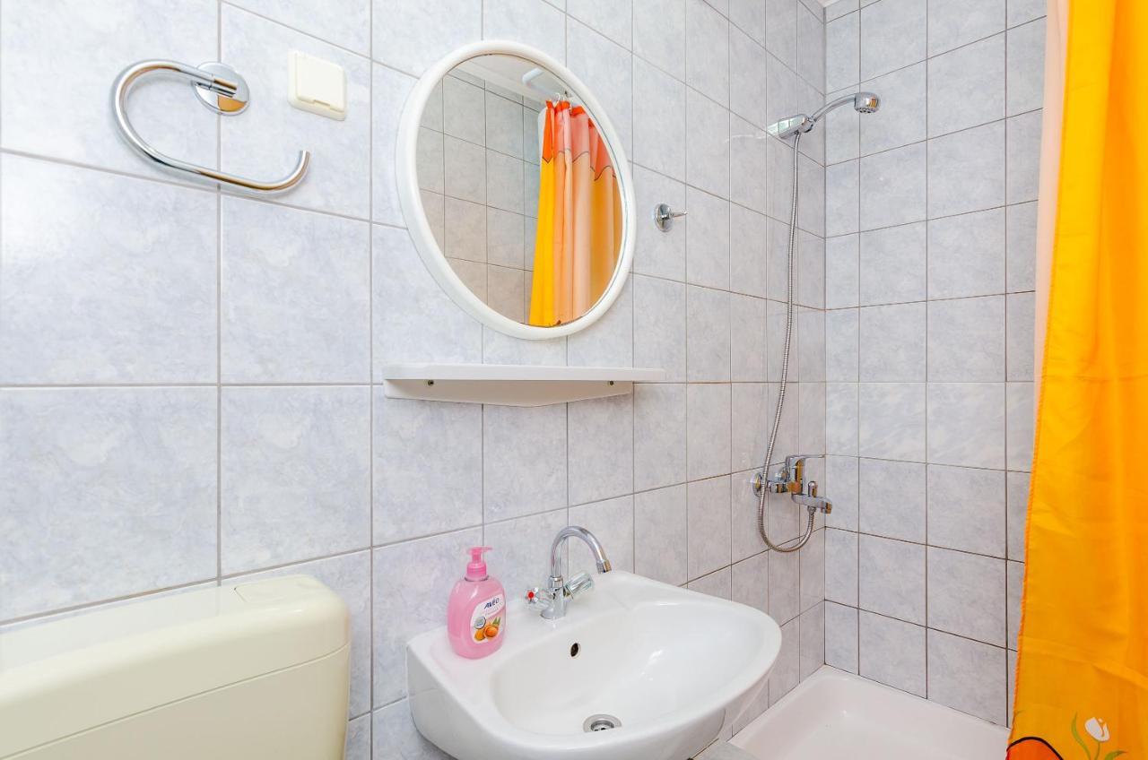 Apartments Zrno 챠브타트 외부 사진