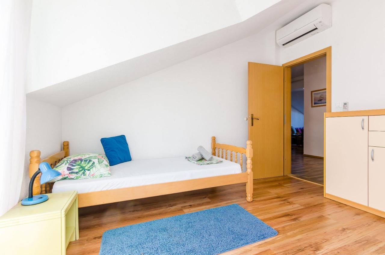 Apartments Zrno 챠브타트 외부 사진