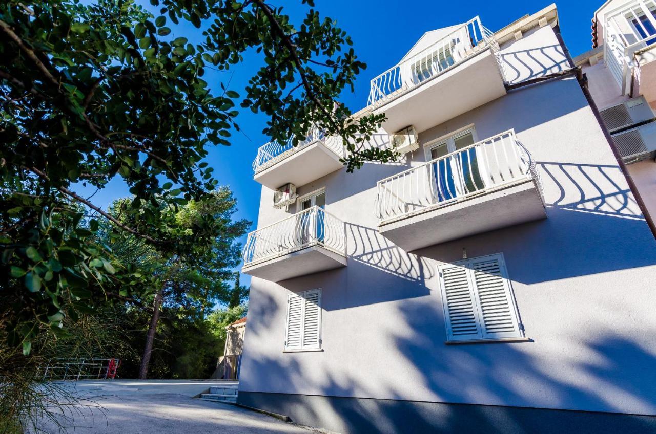 Apartments Zrno 챠브타트 외부 사진